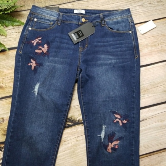 NWT Kensie Jeans Skinny Ankle Distressed Size 2 - Picture 2 of 5